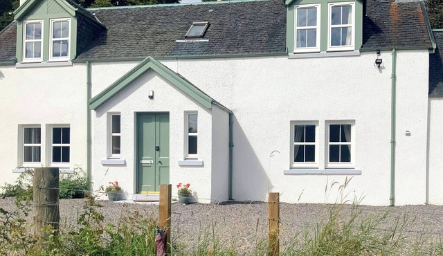 4 bedroom accommodation in Scaniport, near Inverness