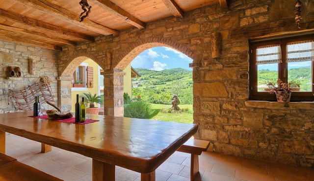 4 bedroom accommodation in Pazin