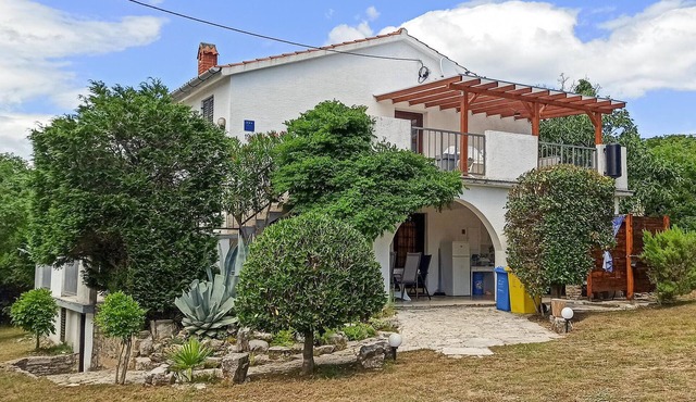 4 bedroom amazing home in Trgetari