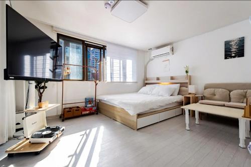 4Min Yeoksam St 9Min Gangnam St 7Min Eonju St