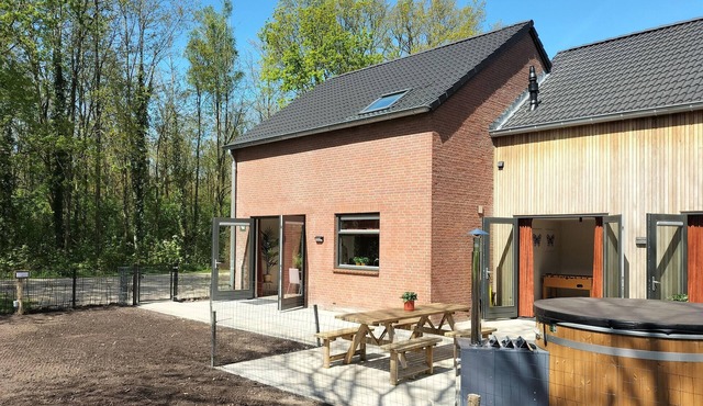 5 bedroom luxurious home in Afferden