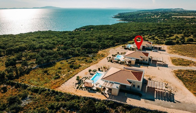 5* Luxury Seaview Villa Plant 5 with pool