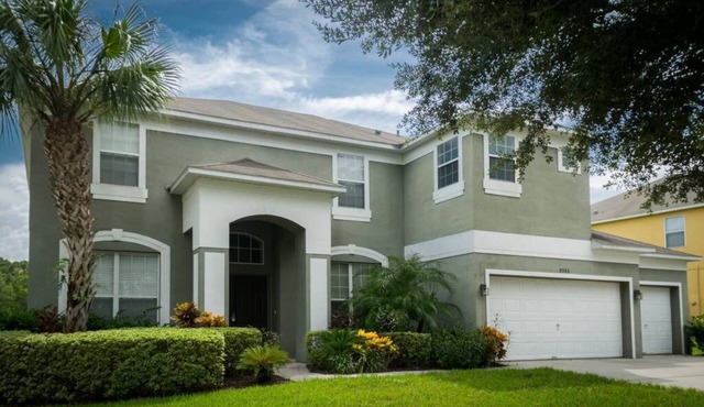 7 Bedroom 6 Bath Vacation Villa, Minutes from Disney World!