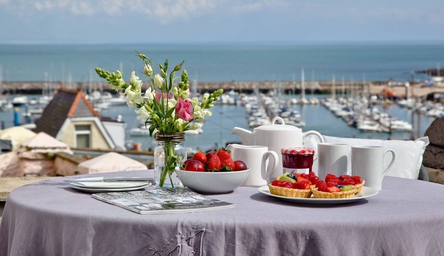 A characterful cottage with sea views, close to Brixham’s bustling harbour.