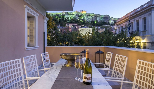Aerides 3 Luxury Suites - the heart of the historic center, with Acropolis view