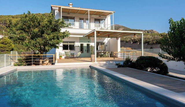 AK-Green Villa