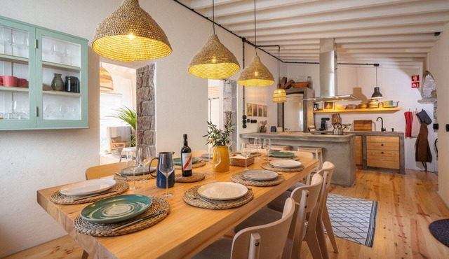 ALMA - Island House by GuestReady