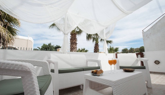 Amantes Amentes - Beach House Santorini