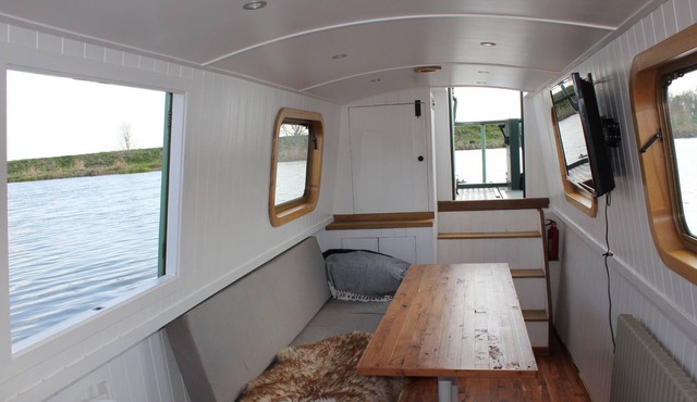 Amazing Boatel in Cambridge