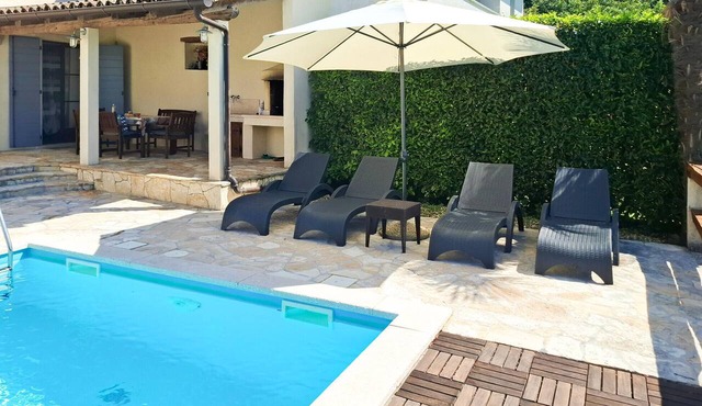 Amazing home in Gologorica