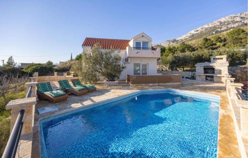 Amazing Home In Kastel Sucurac