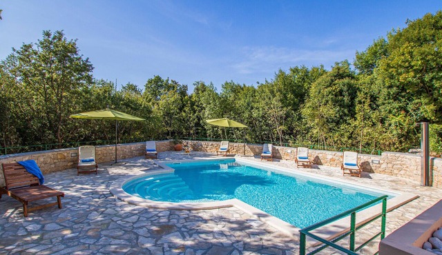 Amazing home in Koromacno with WiFi