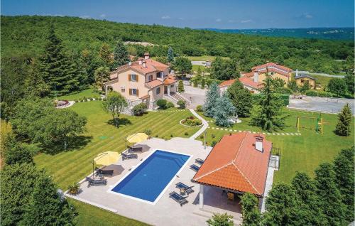 Amazing Home In Labin