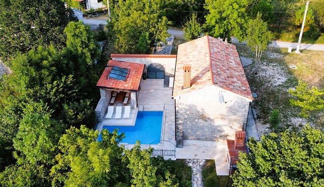 Amazing home in Lanisce