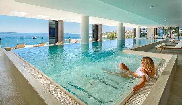 Amphora Hotel