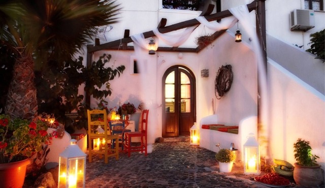 Anna Traditional Apartments