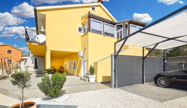 Apartment 1411/13210 (Istria - Loborika), 8000m from the beach