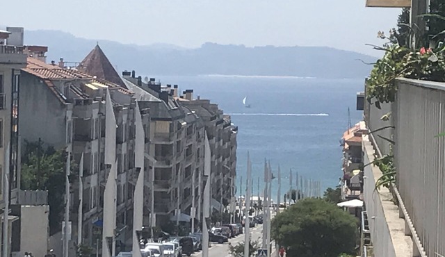 Apartment 300 meters from the beach of Silgar, new, exterior and bright