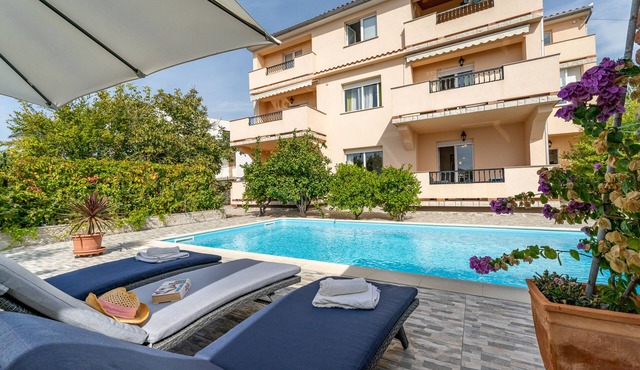 APARTMENT 67 M2 - A BEDROOM, MODERN, COMFORTABLE LARGE BALCONY, BATH VIEW