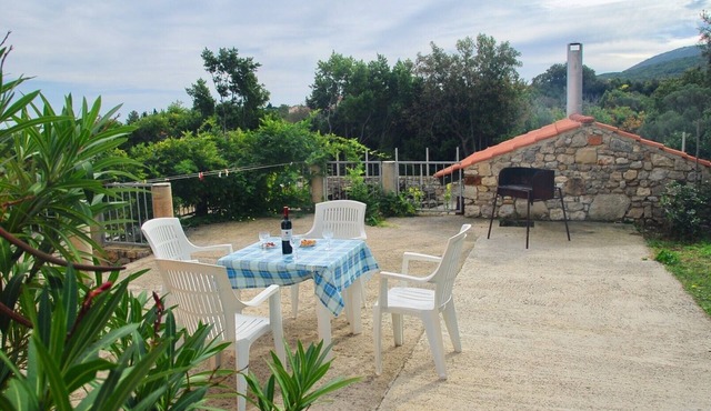 Apartment ALYA with large terrace and sea view 300m from the beach