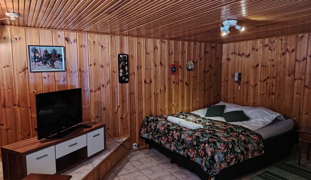 Apartment-Apartment-Ensuite with Shower-Woodland view-Huoneisto 5