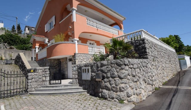 Apartment Bella by Villas Guide