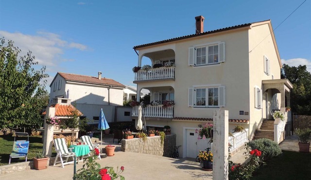 Apartment Danica with Balcony