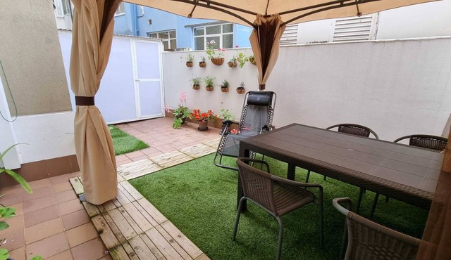 Apartment-Sleeps6-Parking-Terrace