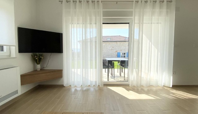 Apartment for 4 persons approx. 55 qm in Kremenići, Kvarner Bay (Krk)