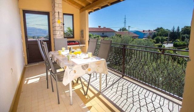 Apartment for 5 persons in Nedešćina, a small town near Labin and Rabac