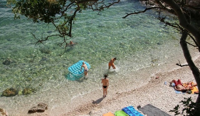 Apartment for 8 persons, 150m from the beach