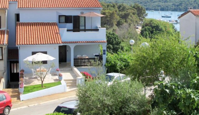Apartment Hula (PUL245) in Pula - 2 persons, 1 bedrooms