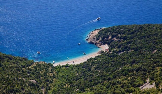 Apartment in Cres Near Old Town and Beaches