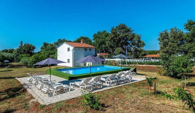 Apartment in Medulin with Terrace, Air condition, WIFI, Washing machine (5158-2)