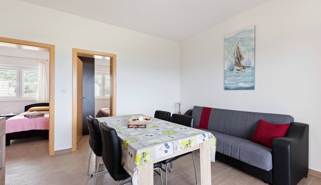 Apartment in Nevidane near White Mountains