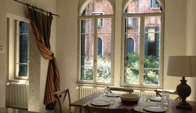 Apartment in the heart of Venice, between Rialto and San Marco, beautiful, elega