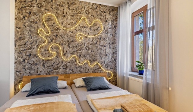 Apartment 'Kleine Mit Garten' with Shared Terrace, Shared Garden and Wi-Fi