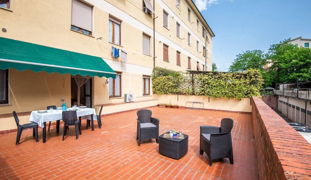 Apartment 'La Casa Di Iliana- Siena' with Private Terrace, Wi-Fi and Air Conditioning