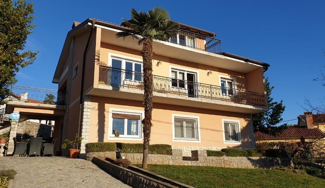 Apartment Lena