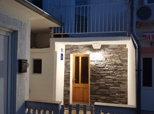 Apartment Leo Povile