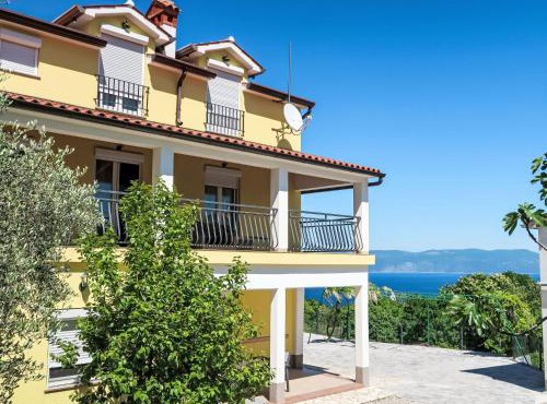 Apartment Marinella-2 by Interhome
