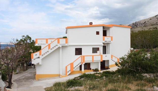 Apartment Metajna 6421c