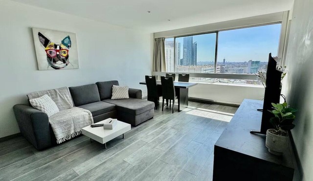 Apartment Paris La Défense Eiffel Tower Skyline