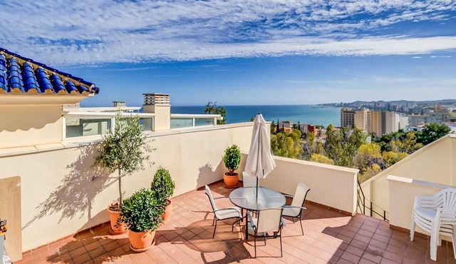 Apartment 'Sea View Paradize' with Sea View, Wi-Fi and Air Conditioning
