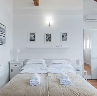 Apartment The Charm