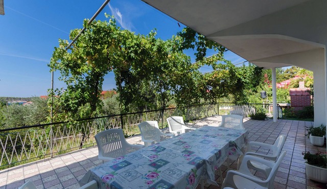 Apartments Biserka (68541-A1) - Barbat - island Rab