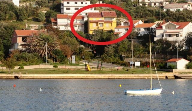 Apartments by the sea Kampor, Rab - 4986