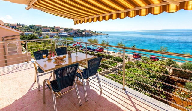 Apartments Ivan Sea View Lun (27831-A2) - Lun - island Pag