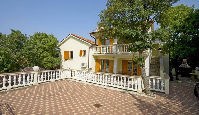 Apartments Marinko, (16457), Povile, hr