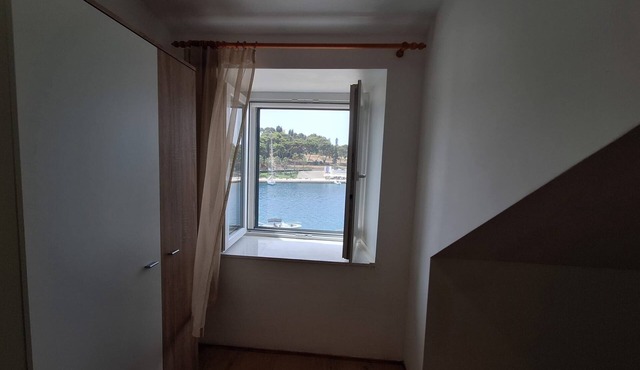 Apartments Neptun (101461-A2) - Maslinica